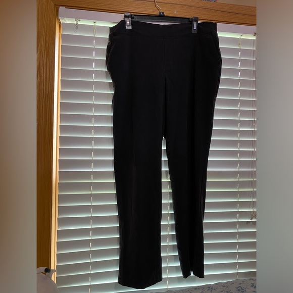 Times and Tru bundle of three dress pants - Picture 9 of 12
